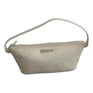 Gucci boat pochette bag in white